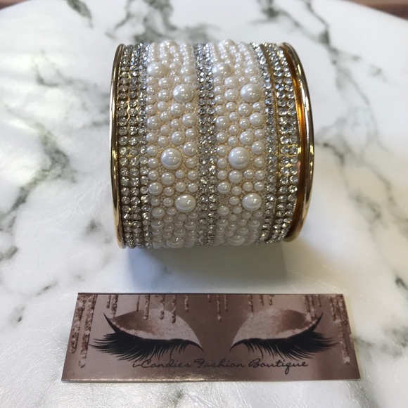 ‼️ Gold Silver Rhinestone Pearl Cufflet Bracelet - Picture 3 of 8